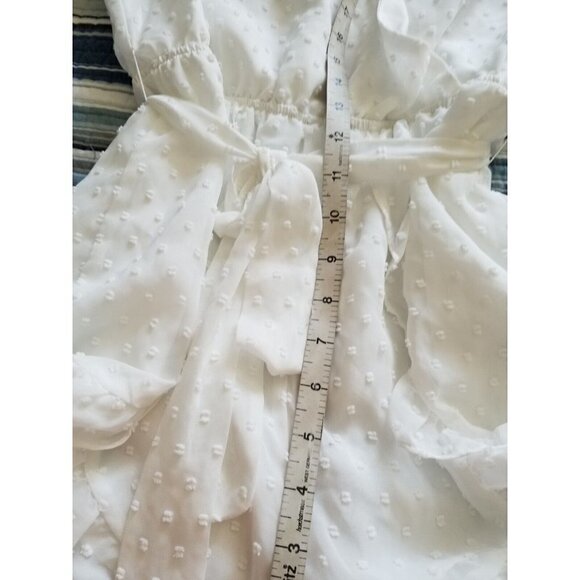 BB Dakota Romper Ivory Swiss Dot Long Sleeve Wrap Top Womens Size Medium - Picture 7 of 10